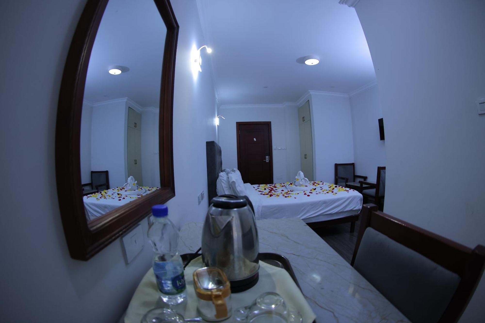Trinity Hotel Аддис-Абеба Екстер'єр фото