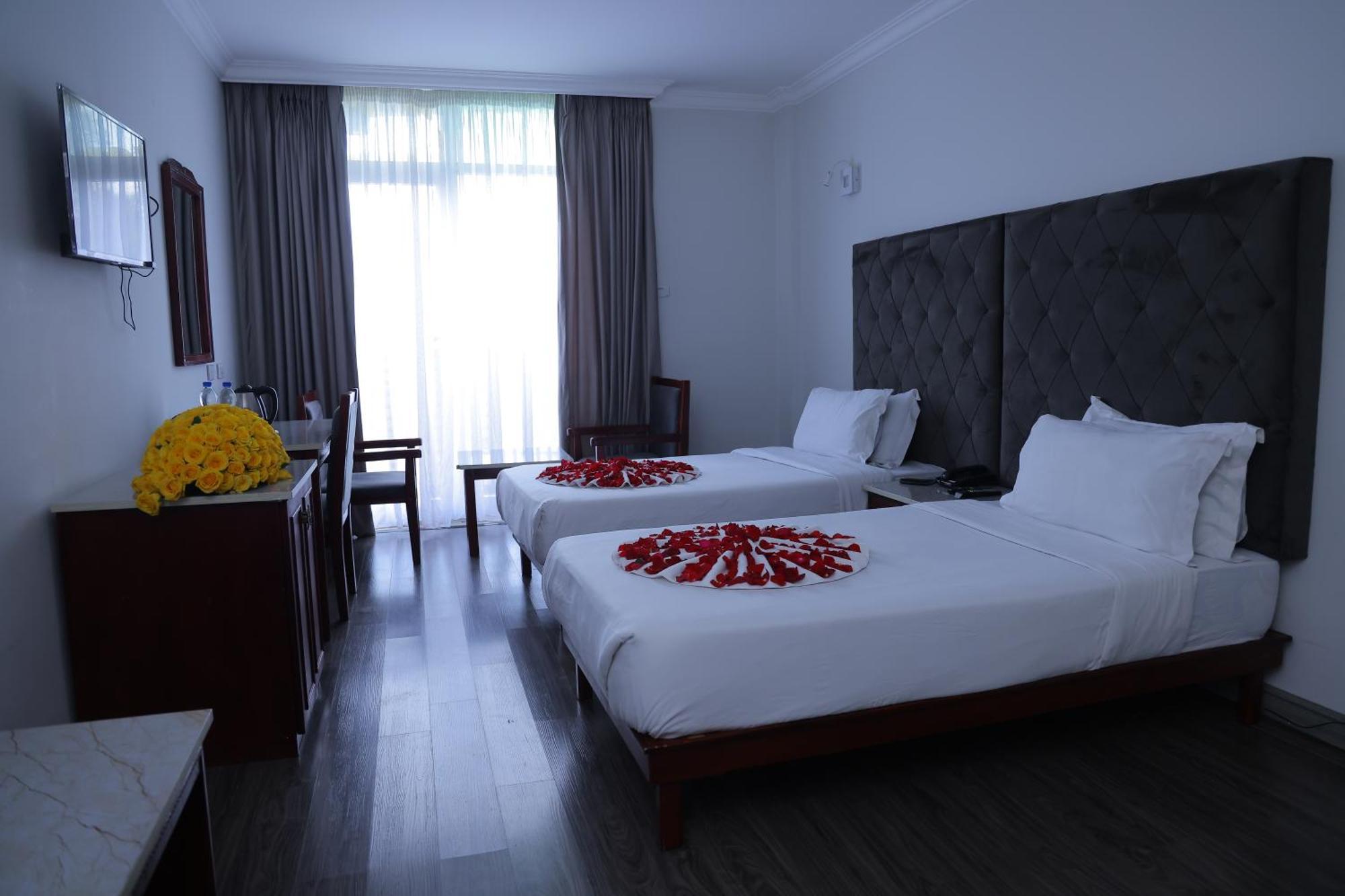 Trinity Hotel Аддис-Абеба Екстер'єр фото