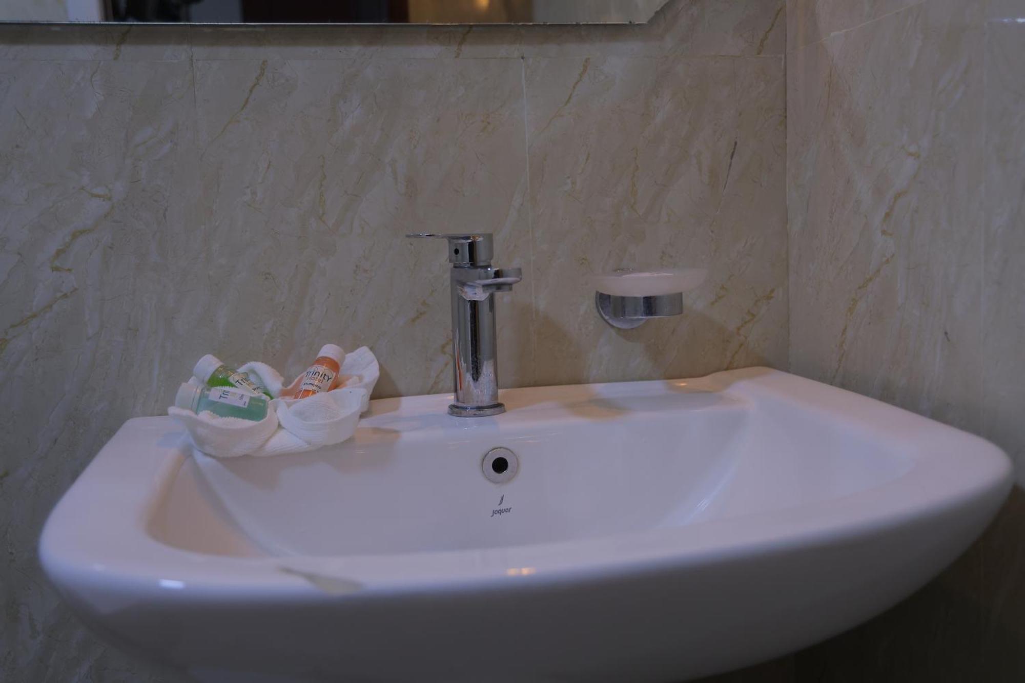 Trinity Hotel Аддис-Абеба Екстер'єр фото