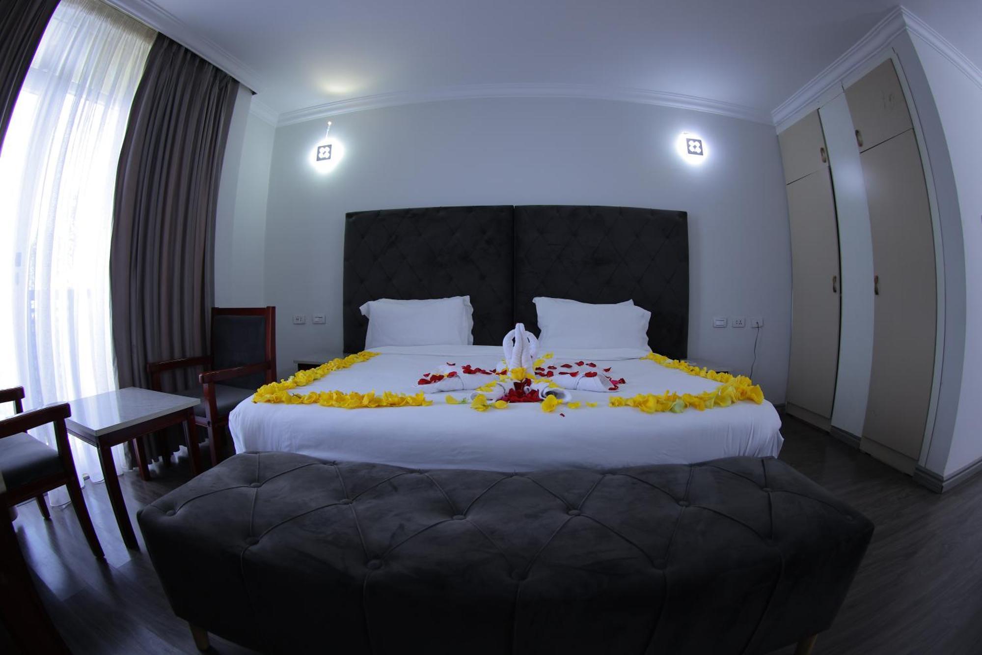 Trinity Hotel Аддис-Абеба Екстер'єр фото