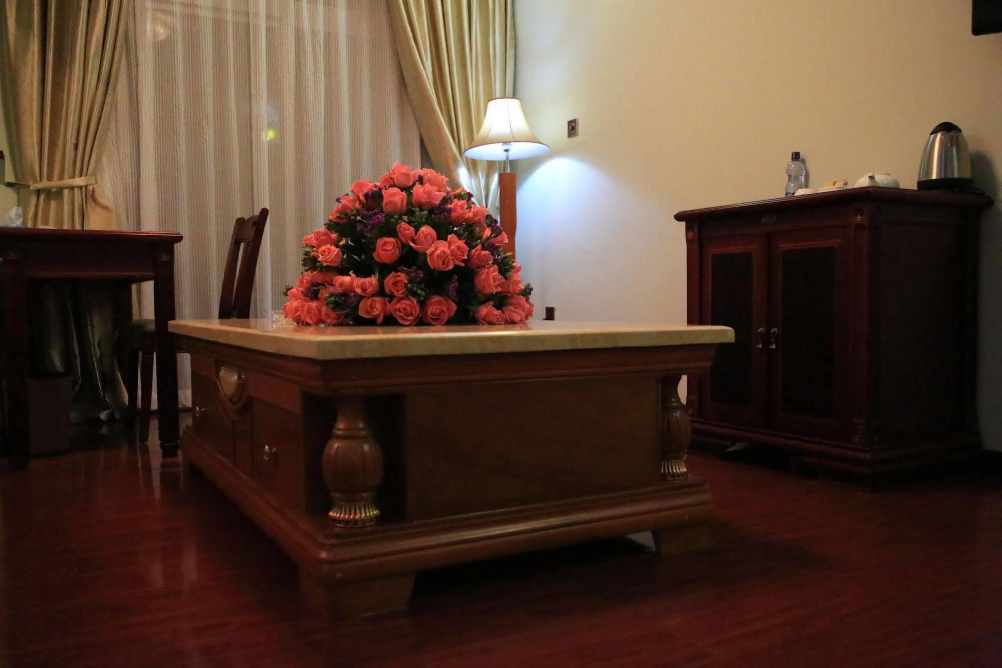Trinity Hotel Аддис-Абеба Екстер'єр фото